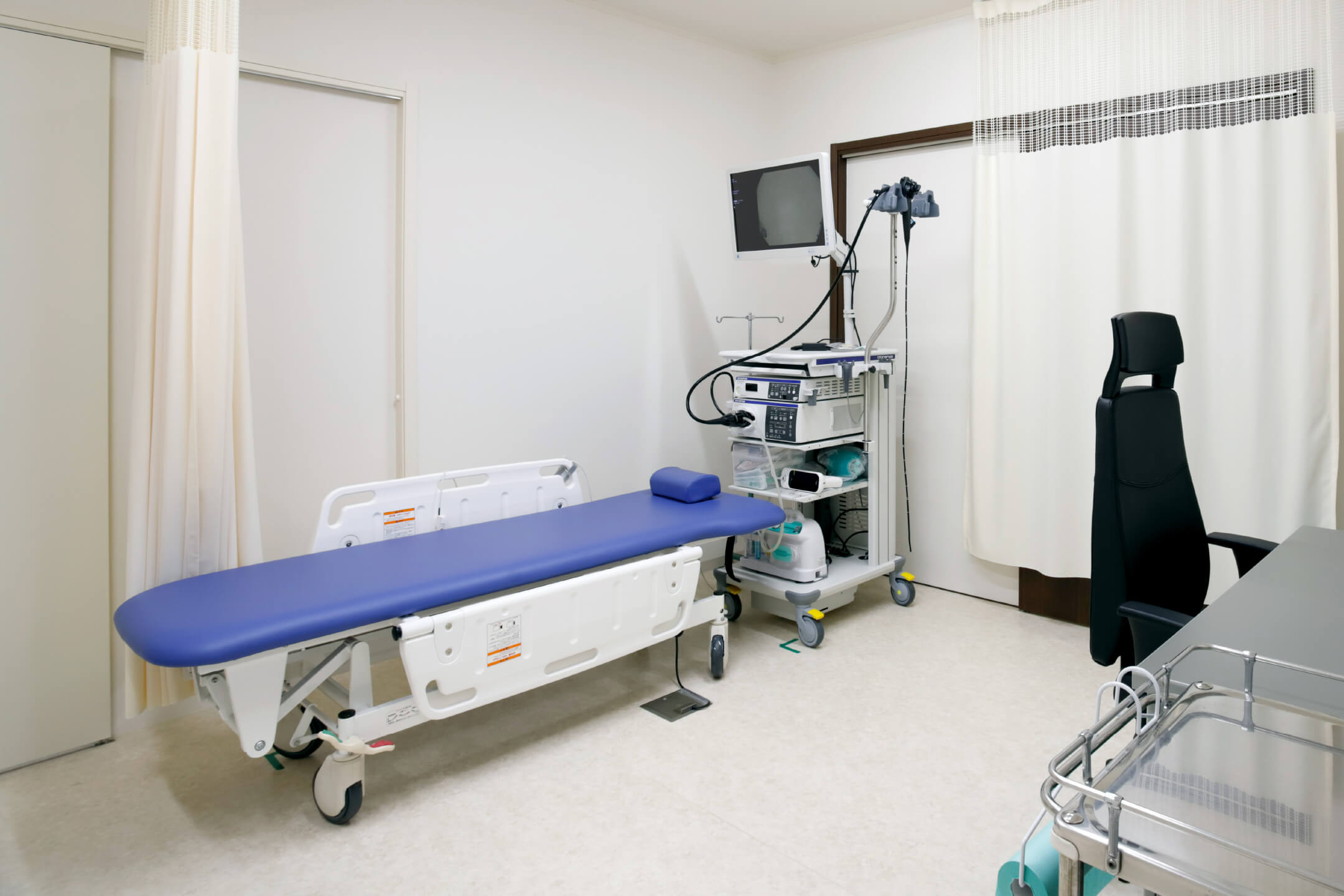 当院では胃内視鏡検査・大腸内視鏡検査が可能です。苦痛や痛みの少ない内視鏡検査を心がけていますので苦手意識のある方もご相談ください。