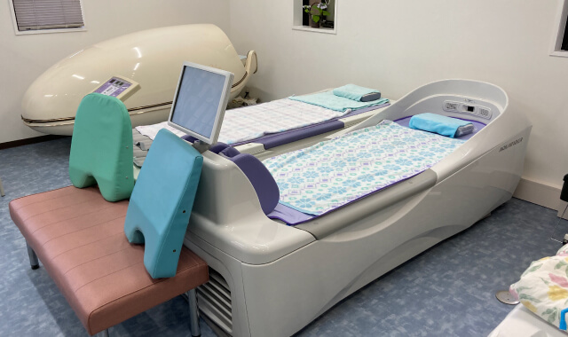 ベッド型マッサージ器