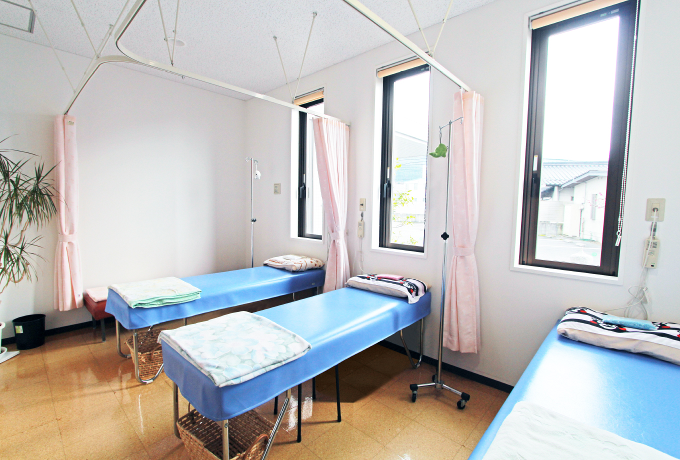 長年、広島のこの地で地域に根ざした丁寧な診療を行っております。