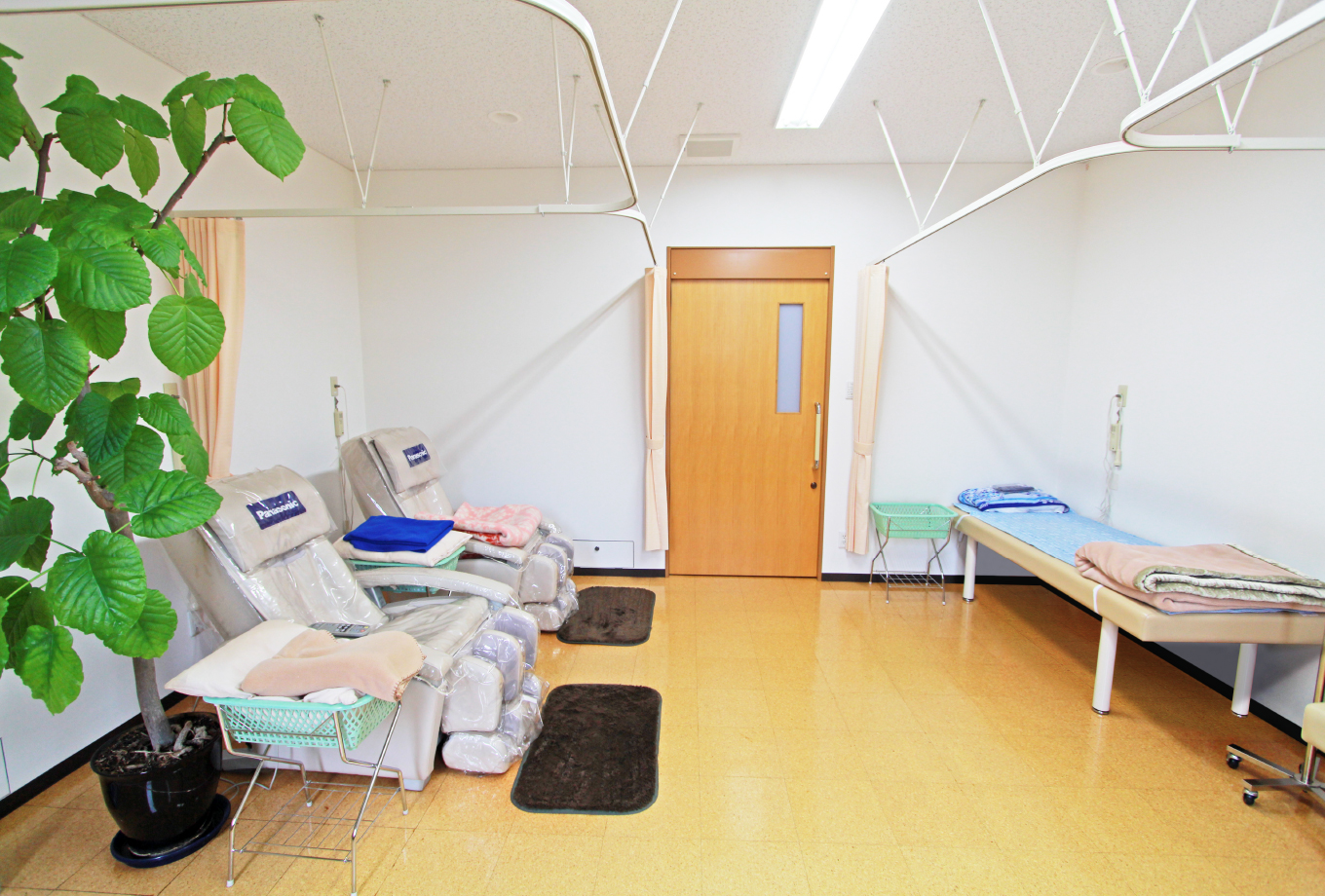 長年、広島のこの地で地域に根ざした丁寧な診療を行っております。