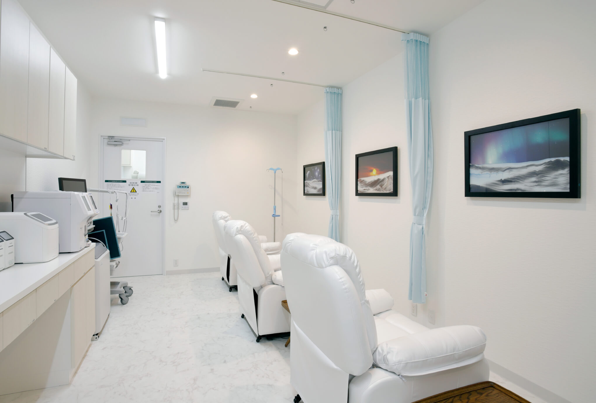 1に運動・2に食事・3に薬の基本方針で各種疾患を統括管理。病気ではなく患者さん一人一人と向き合い、総合的に診断・治療を行います。