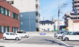 アクセスしやすいゆとりの駐車場