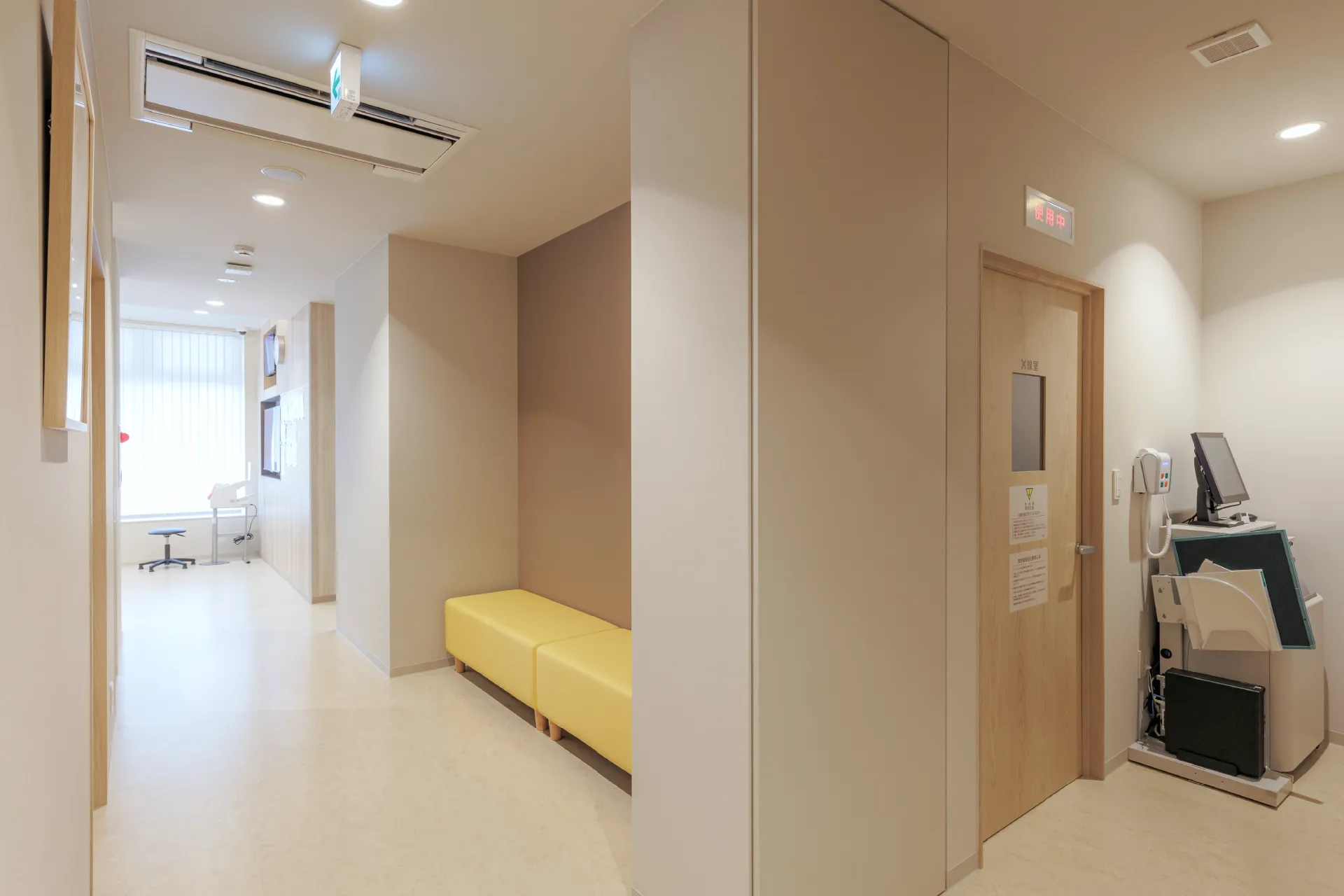 家庭医として、地域のかかりつけ医として、こどもから高齢の方まで性別を問わず、あらゆるお悩みや症状に真摯に向き合います。どなたでも安心して受診いただける温かな医療を心がけています。